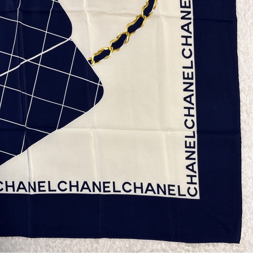 CHANEL Silk Scarf Gold Chain Matelasse Bag Logo Classic Elegant Italy - Picture 7 of 14
